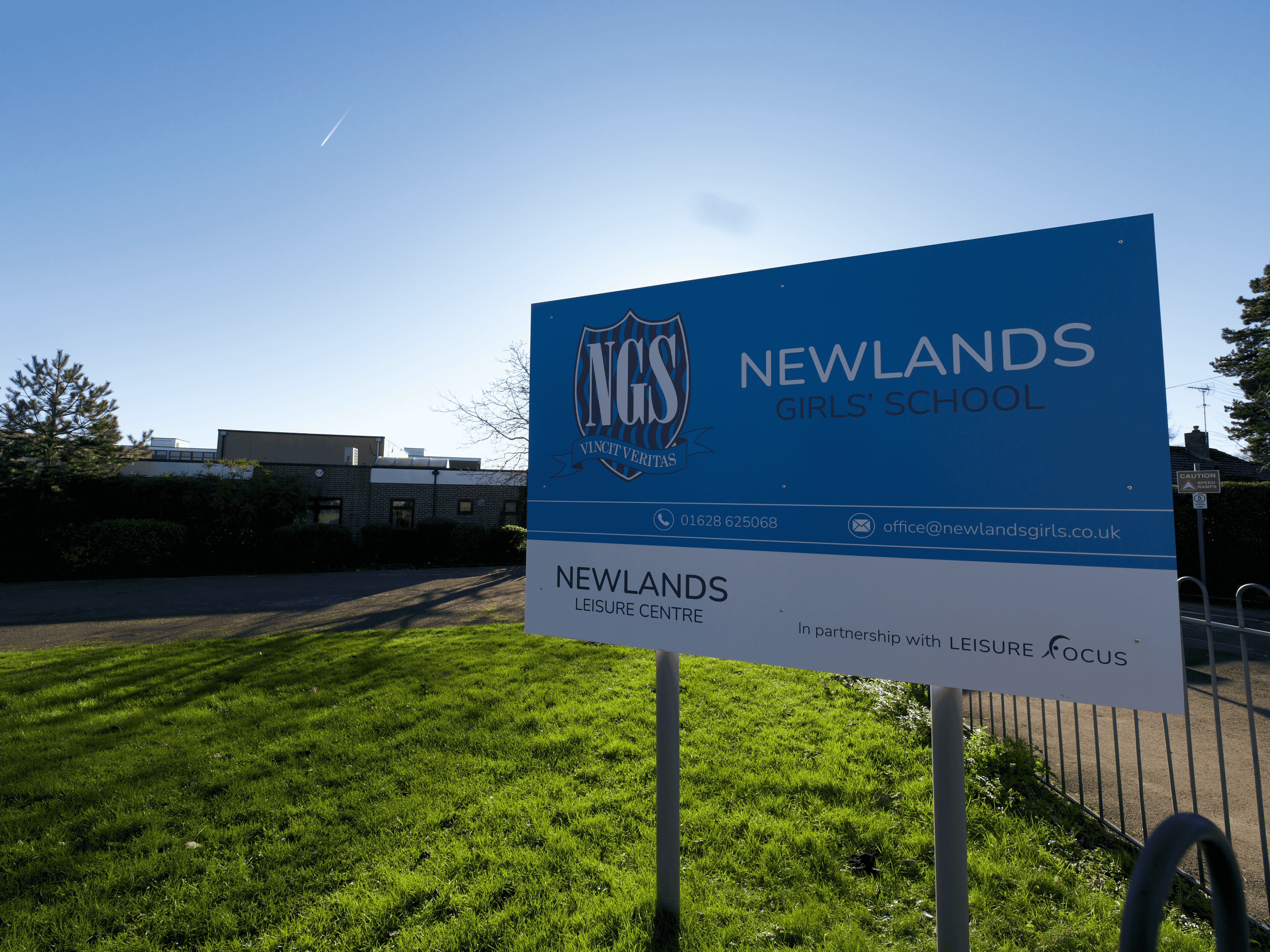 newlands sign (1).png